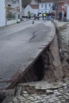 Derrocada numa estrada